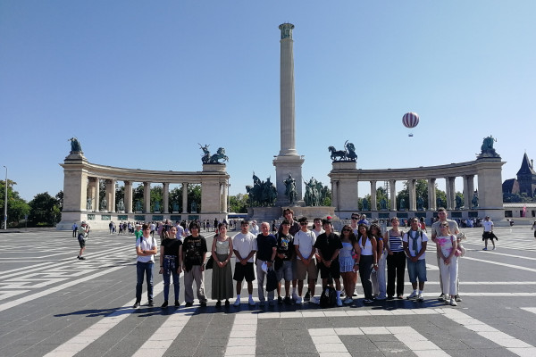 Felejthetetlen élmények és barátságok 